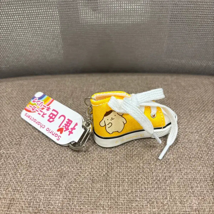 [BUNJANG] Pompompurin 30th Anniversary Sneakers Keychain / 새상품) 일본 폼폼푸린30주년 팝업 스니커즈키링