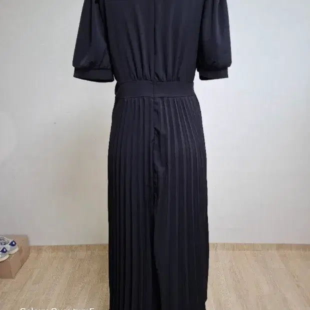 [BUNJANG] Black Pleated Long Dress / 블랙 플리츠 롱 원피스