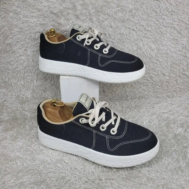 [BUNJANG] Lemouton Mate Black Merino Wool Sneakers / 구제짱짱맨 250 르무통 메이트 블랙 메리노 울 스니커즈