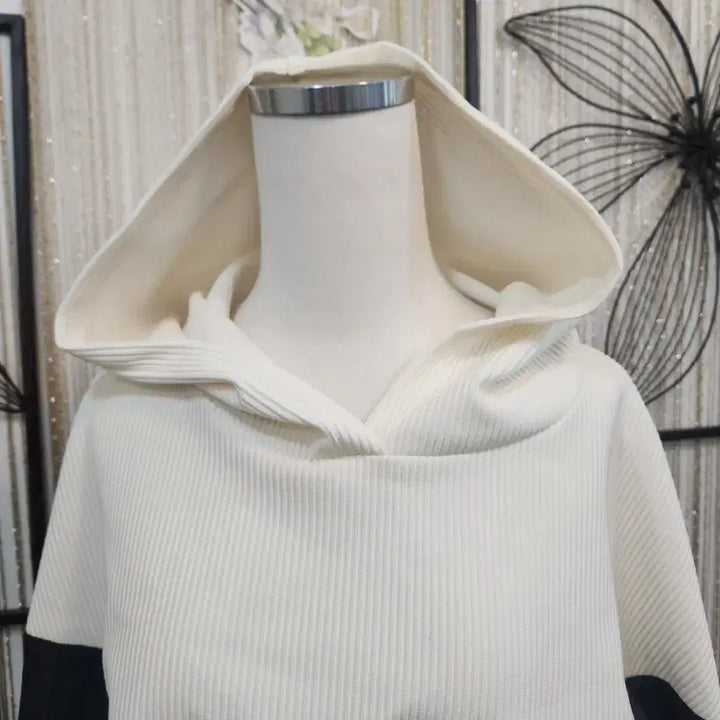 [BUNJANG] Two-Tone Hooded Dress Black/Ivory / 투톤 후드 원피스 블랙/아이보리 free