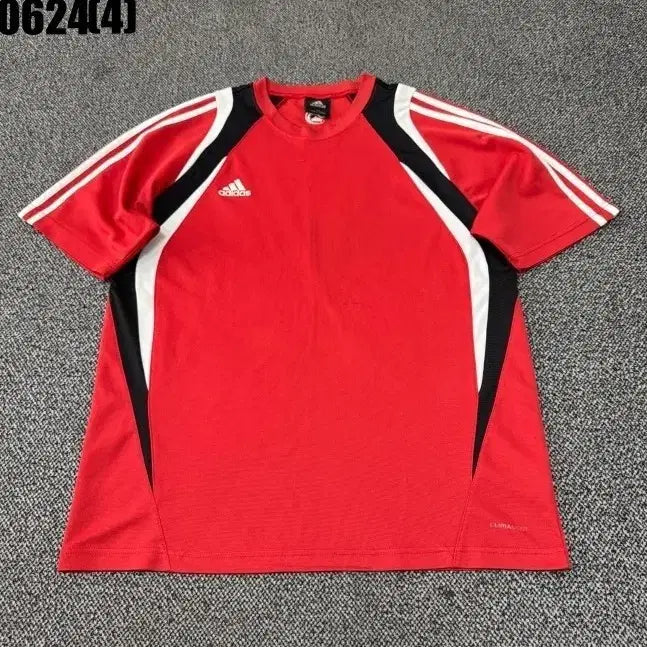 [BUNJANG] Adidas Short Sleeve T-Shirt Red Size 100 / 아디다스 반팔티 레드 100 0624