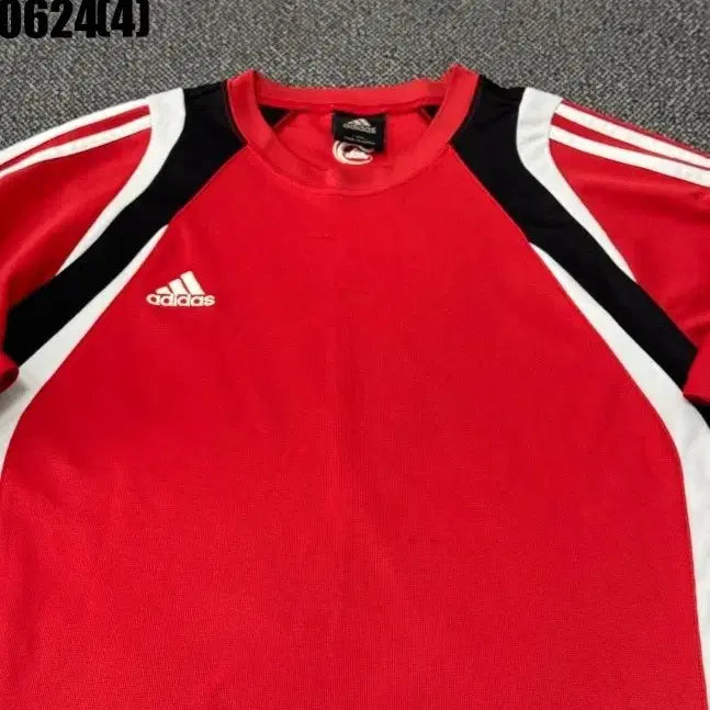[BUNJANG] Adidas Short Sleeve T-Shirt Red Size 100 / 아디다스 반팔티 레드 100 0624