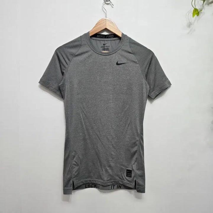 [SOLD OUT] 나이키 프로 드라이핏 컴프레션  반팔티셔츠