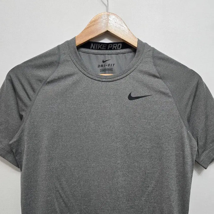 [SOLD OUT] 나이키 프로 드라이핏 컴프레션  반팔티셔츠