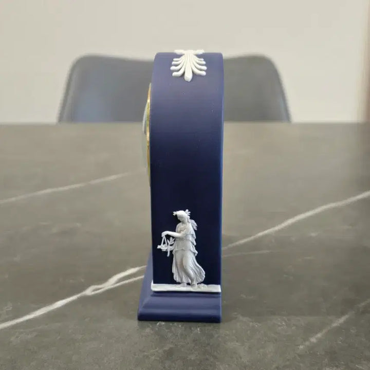 [SOLD OUT] 영국 웨지우드(WEDGWOOD) 다크 블루 재스퍼웨어 탁상시계