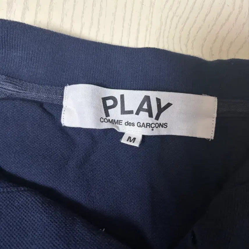 [SOLD OUT] 꼼데가르송 레드와펜 반팔 사이즈m