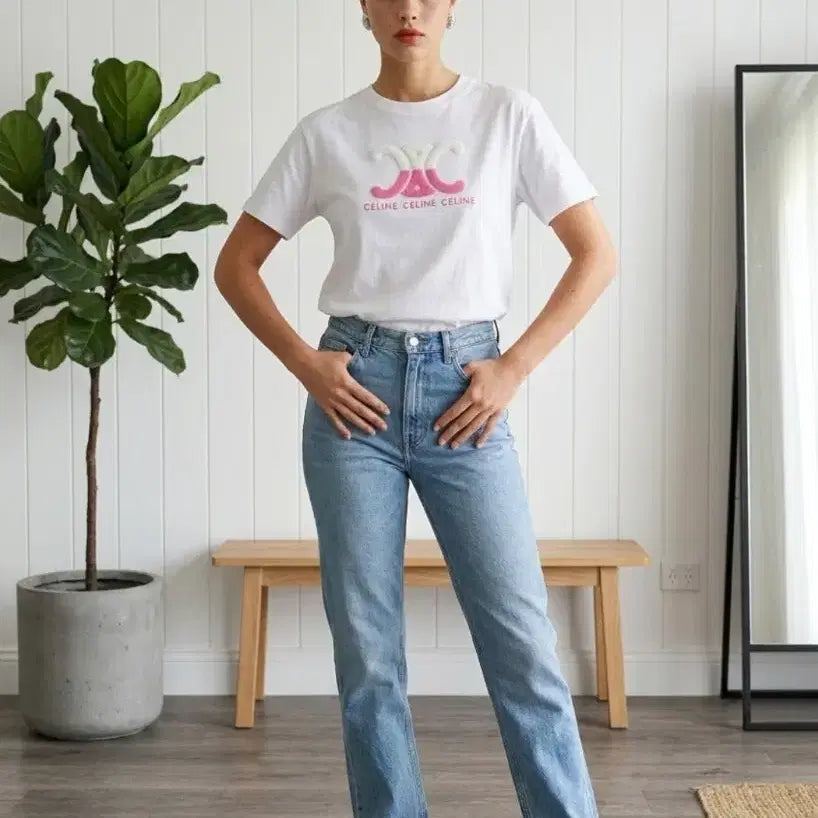 [SOLD OUT] 셀린느 트리옹프 로고 반팔티 화이트 /블랙