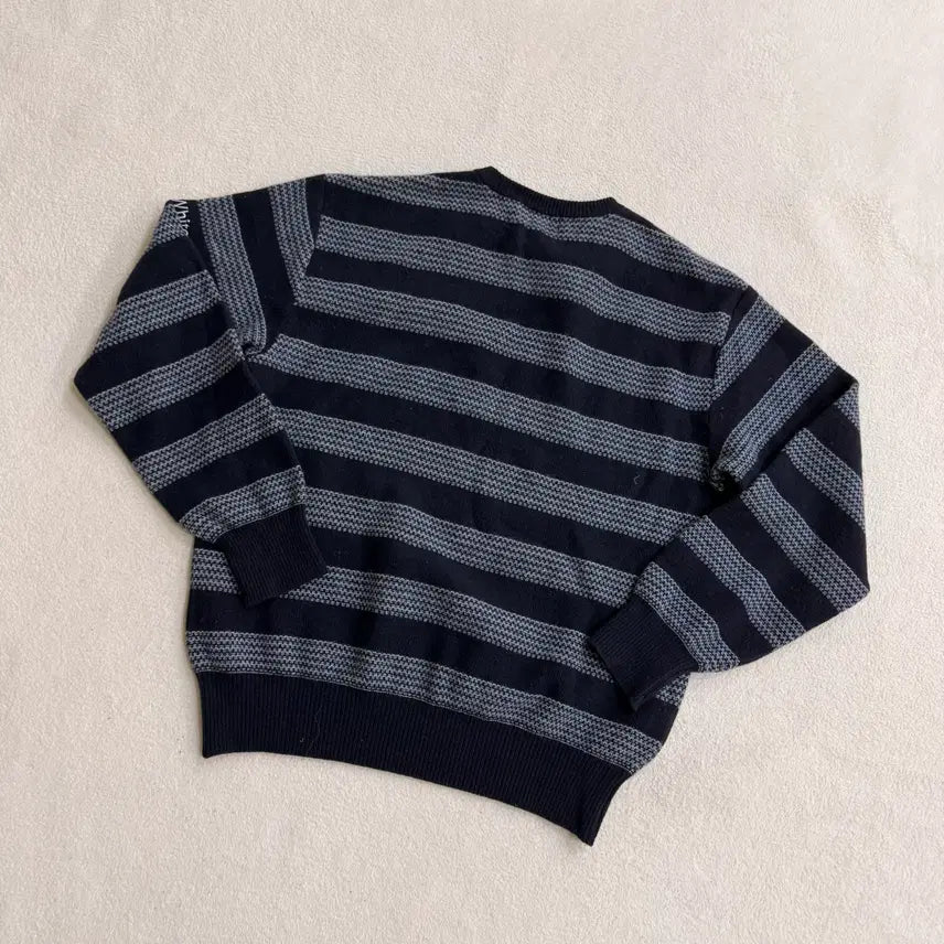 [SOLD OUT] L 블랙앤화이트 스트라이프 긴팔 니트 0622T1