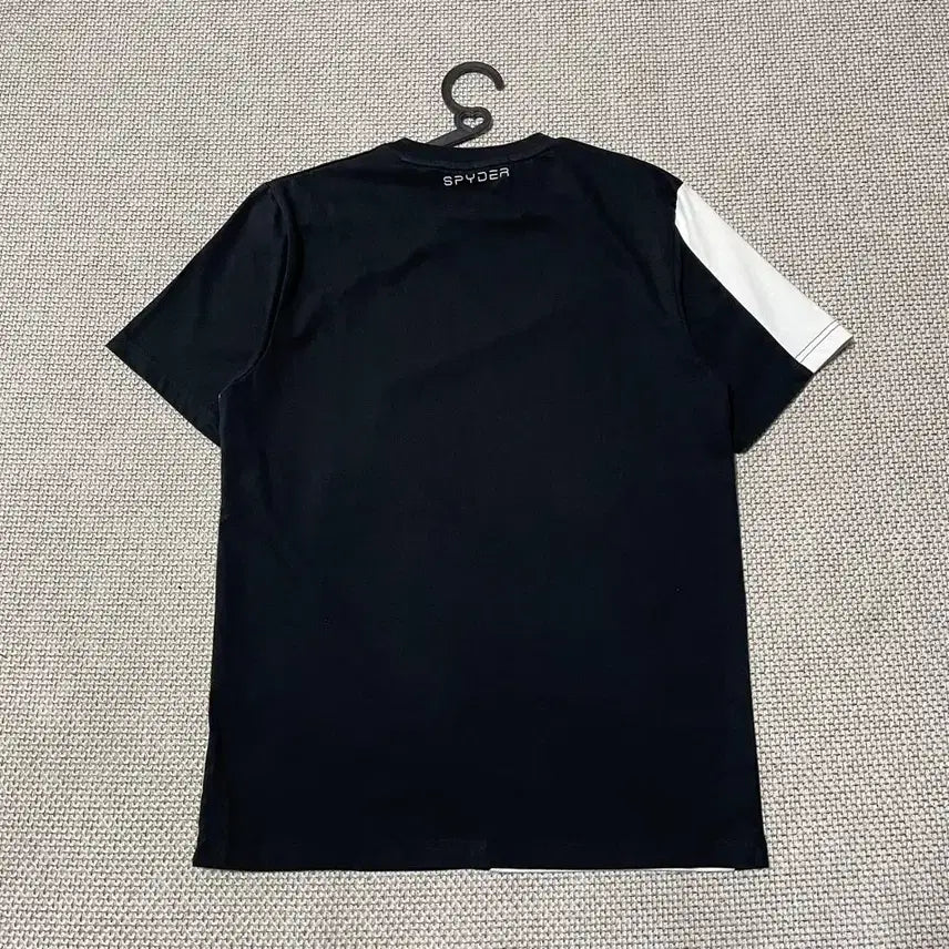 [SOLD OUT] L 스파이더 라운드 반팔티 B.8260