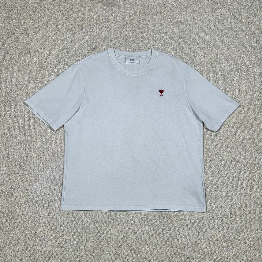[SOLD OUT] [아미] 스몰 하트 로고 반팔 티셔츠 | S00483