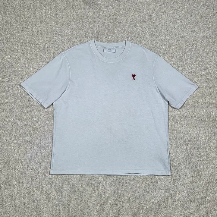 [SOLD OUT] [아미] 스몰 하트 로고 반팔 티셔츠 | S00483