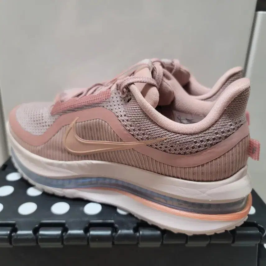 [SOLD OUT] 나이키 255 에어 줌 페가수스 프리미엄 로즈골드 여성 운동화