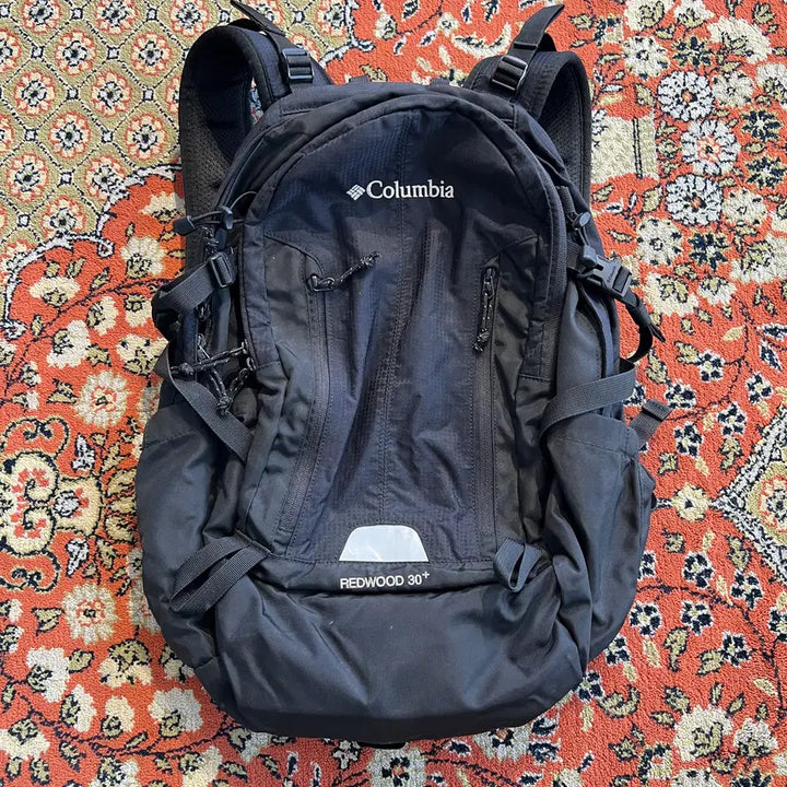 [SOLD OUT] 컬럼비아 레드우드 30 블랙 백팩