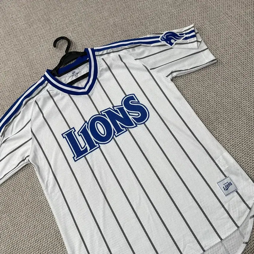 [SOLD OUT] L 삼성라이온즈 100만관중기념 반팔 B.7076