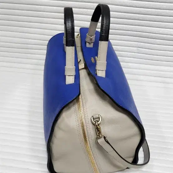 [SOLD OUT] 훌라 토트백 숄더백 블루/베이지