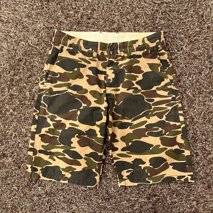 [SOLD OUT] 30 칼하트 존슨 카모 쇼츠 반바지
