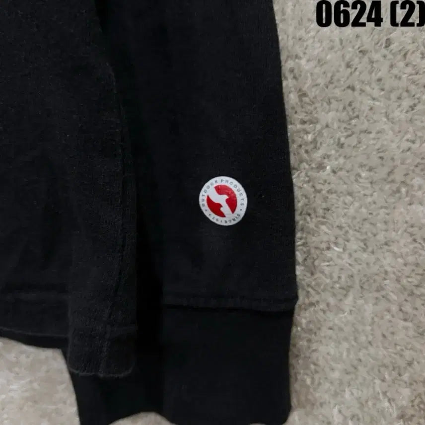 [SOLD OUT] 아웃도어 맨투맨 블랙 s