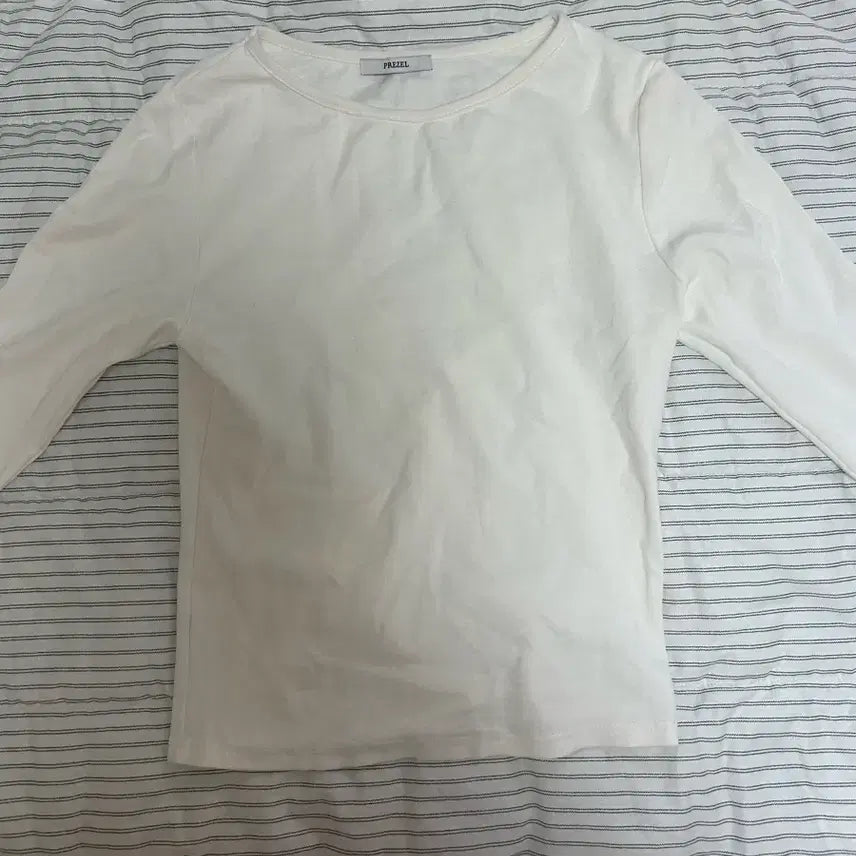 [SOLD OUT] 보우아카이브 latte tee