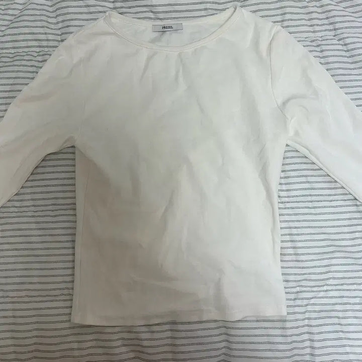 [SOLD OUT] 보우아카이브 latte tee