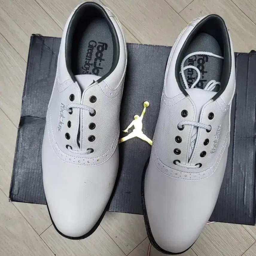 [SOLD OUT] 풋조이 골프화 화이트 9M 260mm 정도 새상품수준