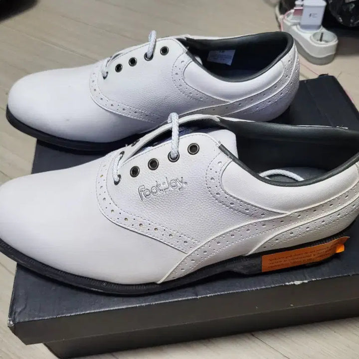 [SOLD OUT] 풋조이 골프화 화이트 9M 260mm 정도 새상품수준