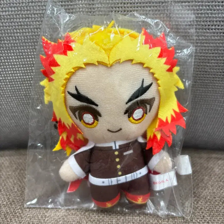 [SOLD OUT] 새상품) 일본 매장 귀멸의 칼날 렌고쿠 쿄쥬로 인형키링