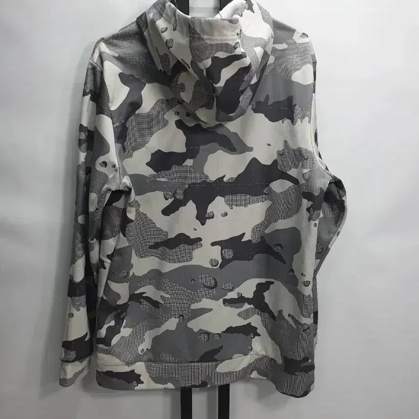 [SOLD OUT] 나이키 후드티 써미핏 카모 풀오버 후디 m