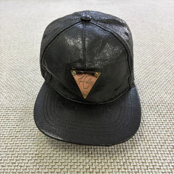 [SOLD OUT] F 헤이터 가죽 스냅 모자 0623D1