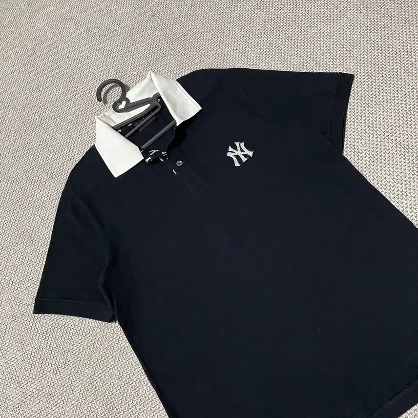 [SOLD OUT] L MLB 뉴욕양키즈 반팔 카라티셔츠 B.8300