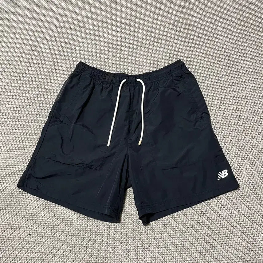 [SOLD OUT] M 뉴발란스 우븐 반바지 하의 B.8412