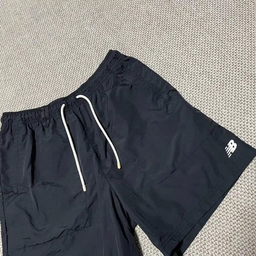 [SOLD OUT] M 뉴발란스 우븐 반바지 하의 B.8412