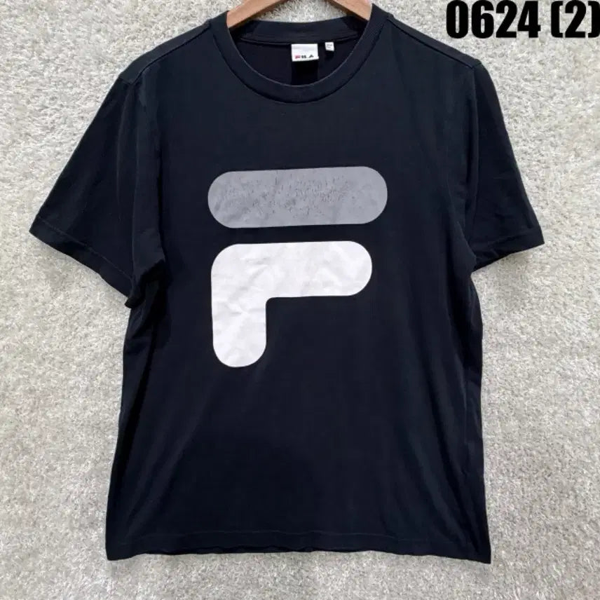 [SOLD OUT] 휠라 반팔티 검정색 빅로고 l
