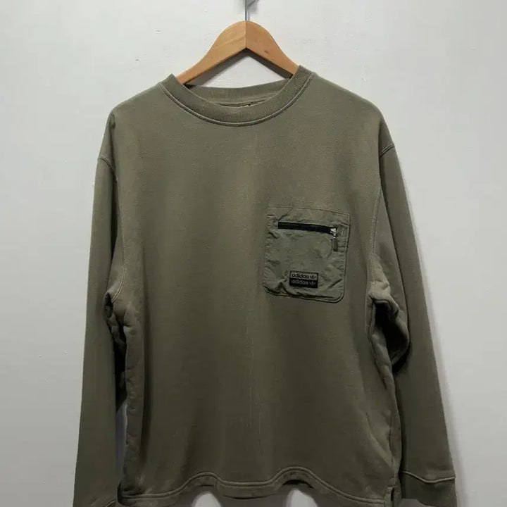 [SOLD OUT] 아디다스 오리지널스 맨투맨 카키색 L