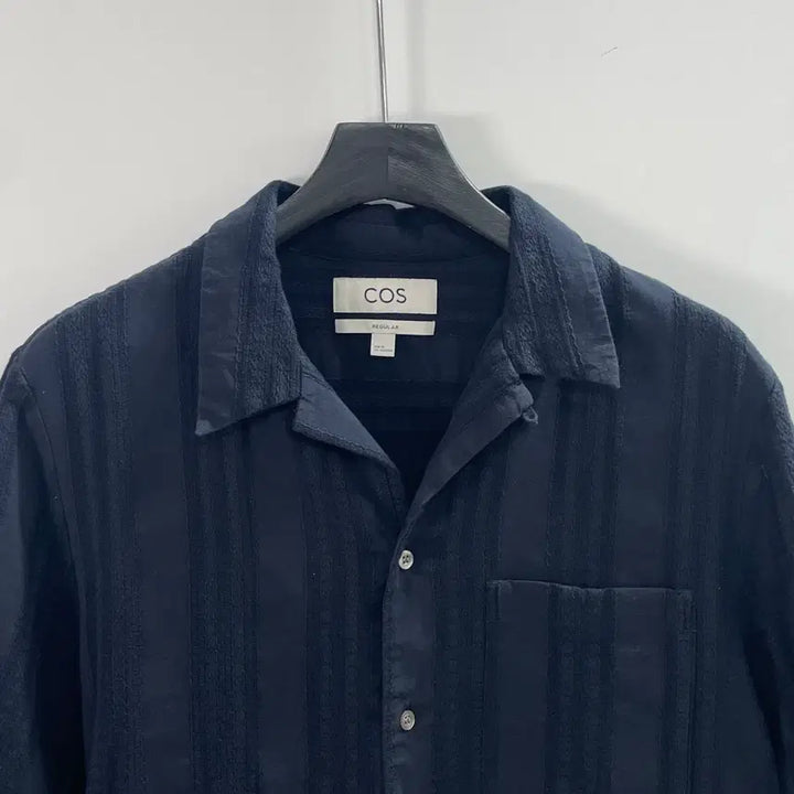 [SOLD OUT] COS 코스 오픈카라 반팔 셔츠 (on.1020)