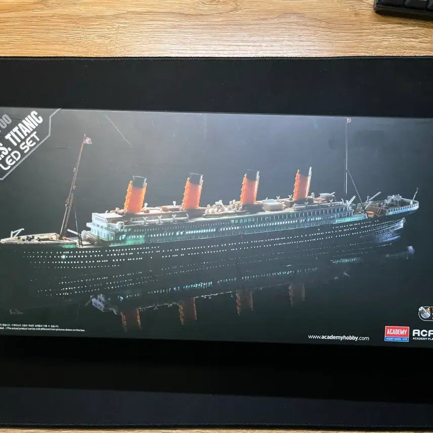 [SOLD OUT] 아카데미 1/700 R.M.S. 타이타닉 LED 세트
