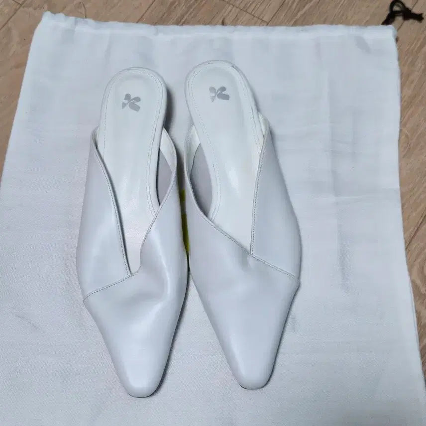 [SOLD OUT] 강자매 미자슬리퍼 화이트