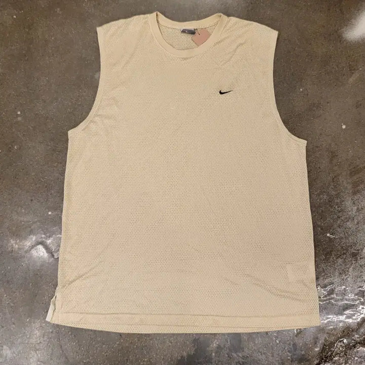 [SOLD OUT] 나이키 베이지 민소매