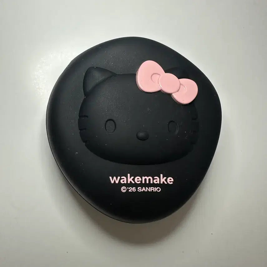 [SOLD OUT] 웨이크메이크 헬로키티 키티 워터 글로우 코팅밤 02 바닐라 아이보리