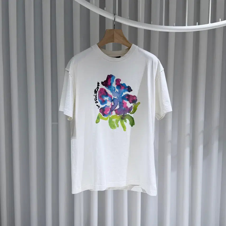 [SOLD OUT] ( A+ / M ) 루이비통 화이트 플라워 드랍 프린팅 반팔 티셔츠