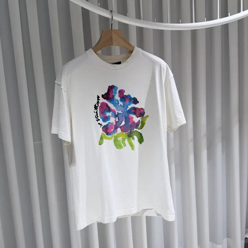 [SOLD OUT] ( A+ / M ) 루이비통 화이트 플라워 드랍 프린팅 반팔 티셔츠