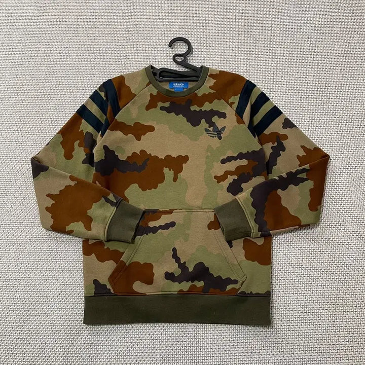 [SOLD OUT] S 아디다스 카모 기모 라운드 맨투맨 B.7080