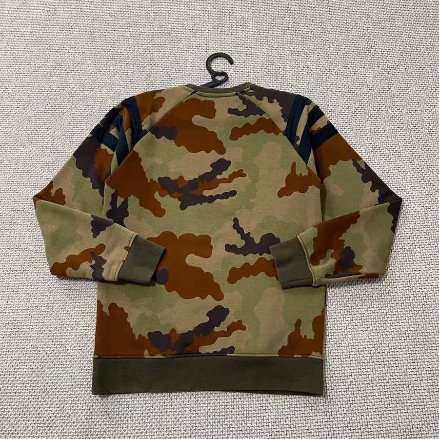 [SOLD OUT] S 아디다스 카모 기모 라운드 맨투맨 B.7080
