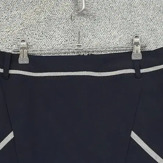 [SOLD OUT] 데상트 네이비 기능성 스커트 80/L
