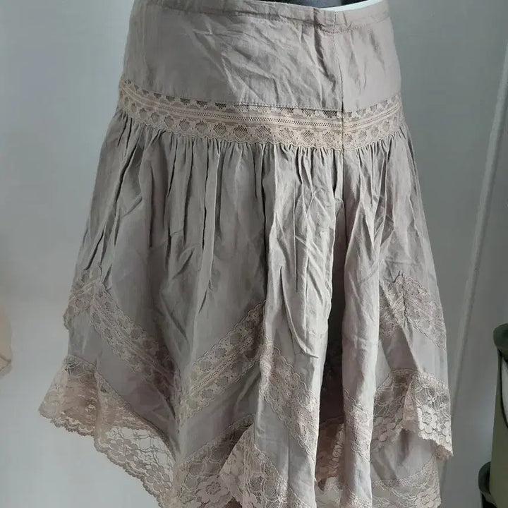 [SOLD OUT] [빈티지] 플레어 스커트 레이스 장식 베이지 55