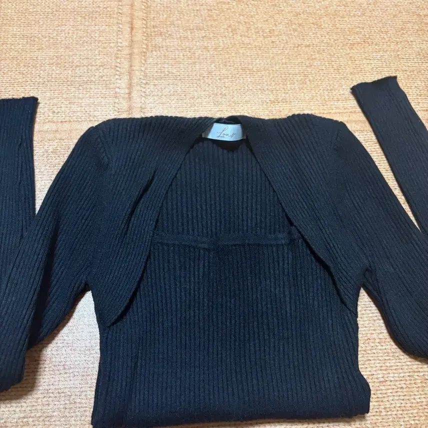 [SOLD OUT] 로아르 볼레로 니트