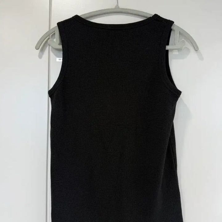 [SOLD OUT] [새상품] 머슬핏티셔츠 머슬핏나시 헬스나시 헬창티 나시