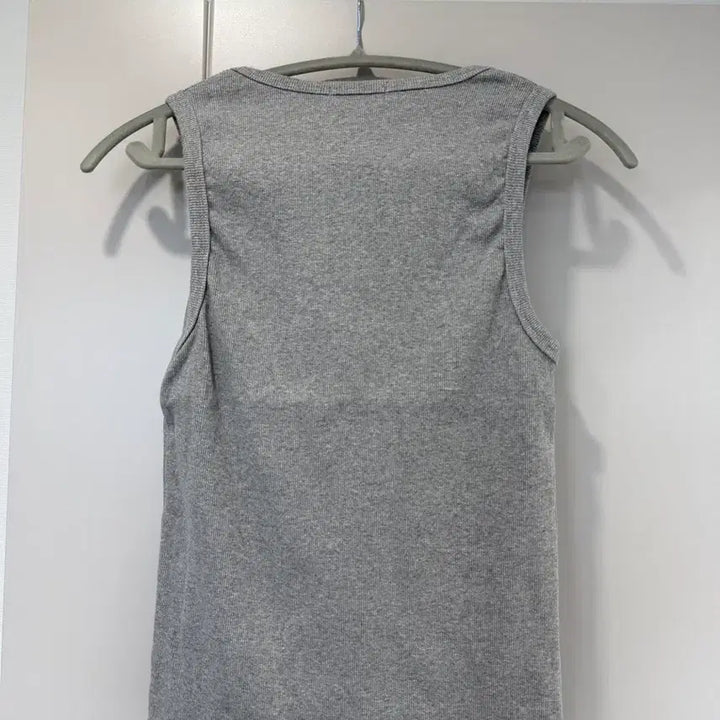 [SOLD OUT] [실착1회] 머슬핏티셔츠 머슬핏나시 헬스나시 헬창티 나시