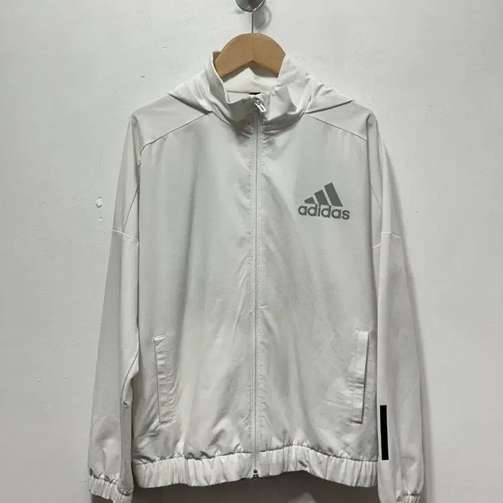 [SOLD OUT] 아디다스 바람막이 흰색 키즈 150사이즈