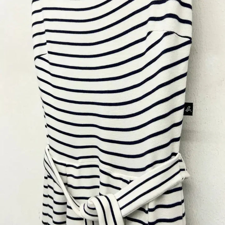 [SOLD OUT] 아네스베 스트라이프 민소매 원피스