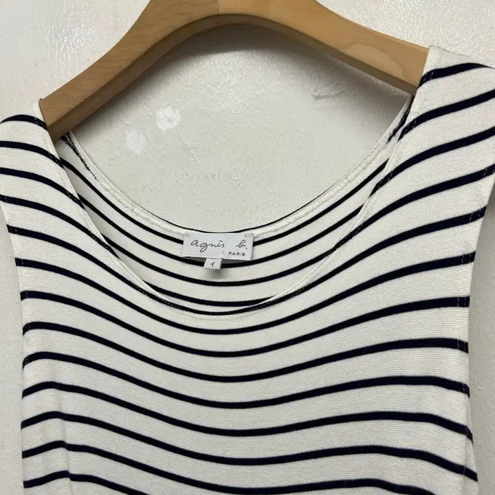 [SOLD OUT] 아네스베 스트라이프 민소매 원피스